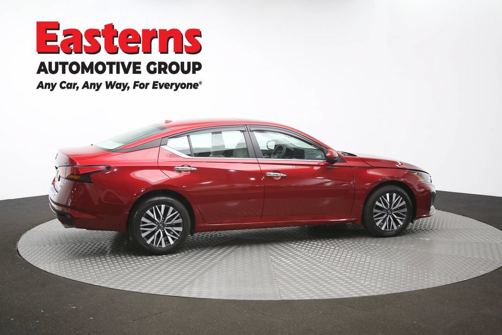 Used 2023 Nissan Altima 2.5 SV w/ SV Premium Package AWD/4WD image 42