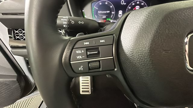 Used 2025 Honda Accord Sport image 15