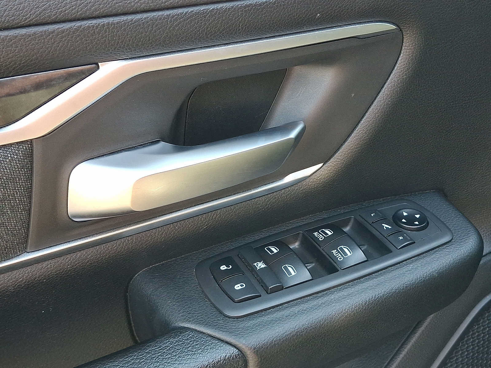 Used 2019 RAM 1500 Big Horn AWD/4WD image 12