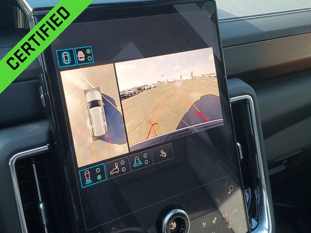 Used 2025 GMC Yukon Denali w/ Sun & Power Step Package image 16