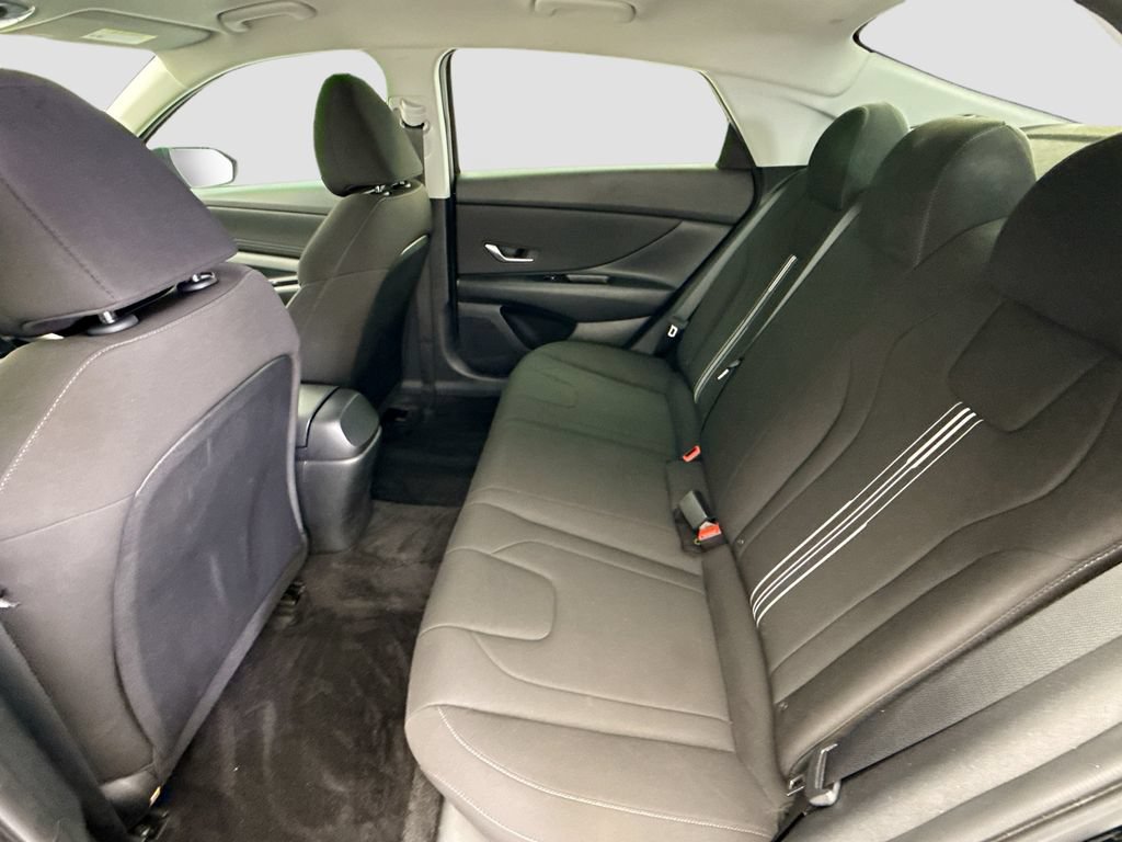Used 2023 Hyundai Elantra SEL w/ Convenience Package FWD image 20