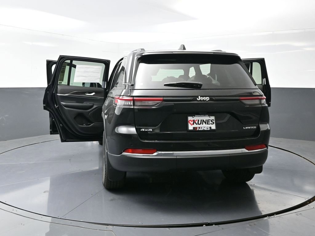 New 2025 Jeep Grand Cherokee Limited w/ Trailer Tow Package image 51