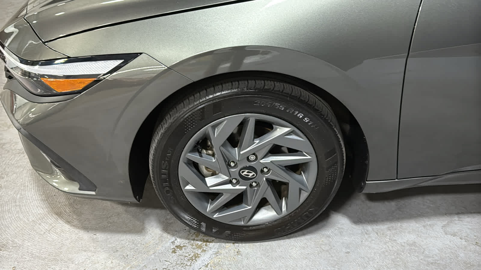 Used 2024 Hyundai Elantra SEL FWD image 8
