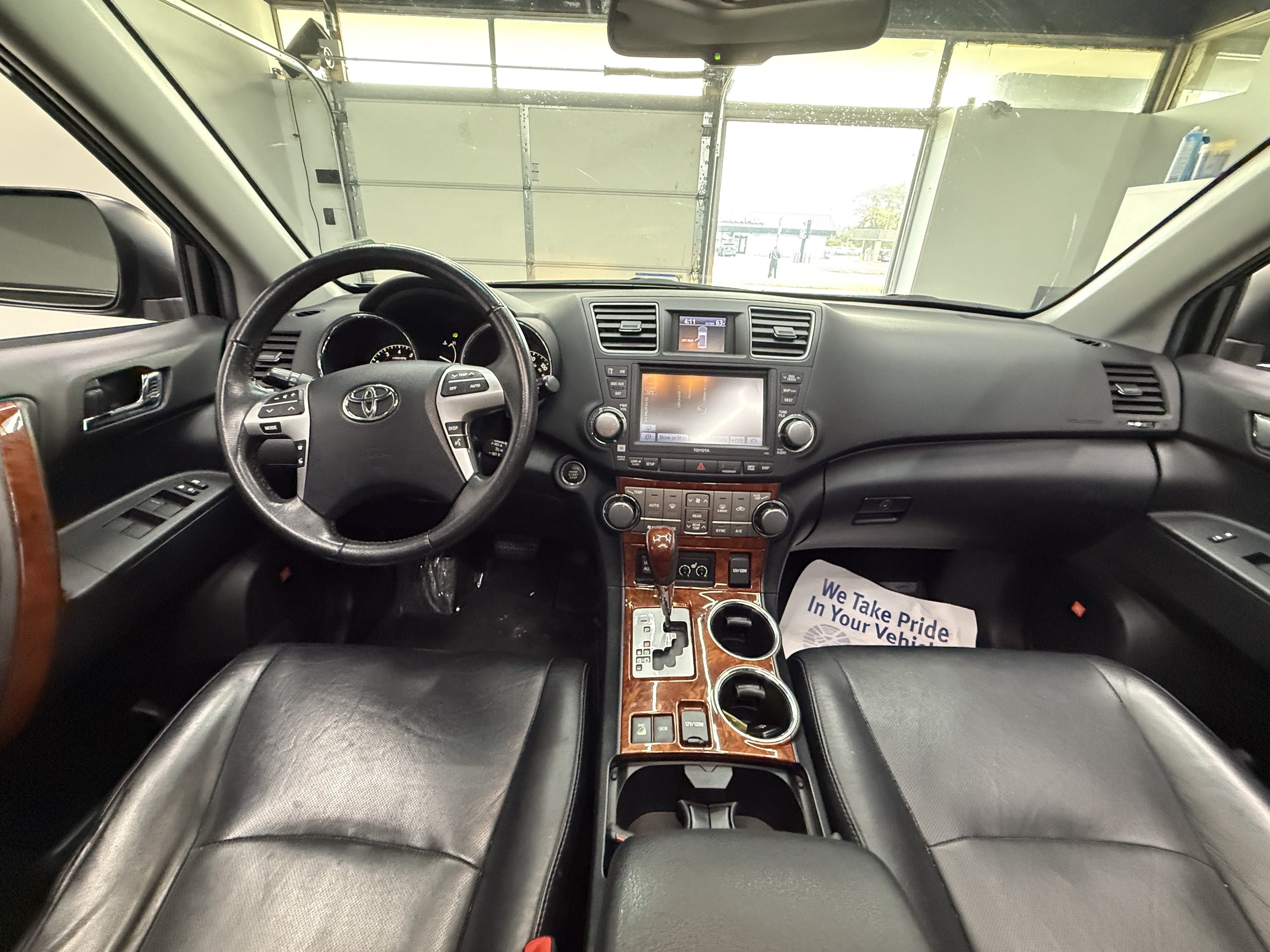 Used 2012 Toyota Highlander Limited AWD/4WD image 12