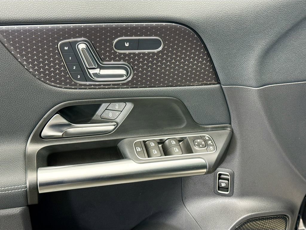 Certified 2026 Mercedes-Benz GLA 250 image 21