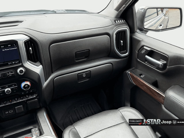 Used 2022 GMC Sierra 1500 SLT w/ SLT Premium Package AWD/4WD image 17