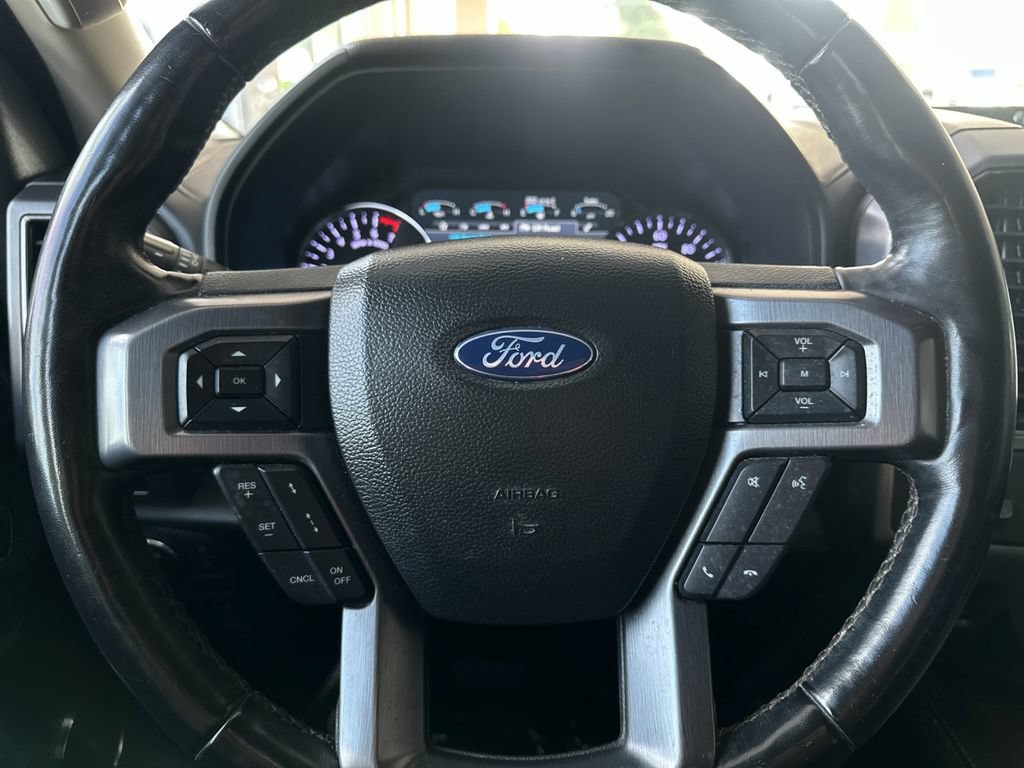 Used 2018 Ford Expedition Platinum RWD image 24