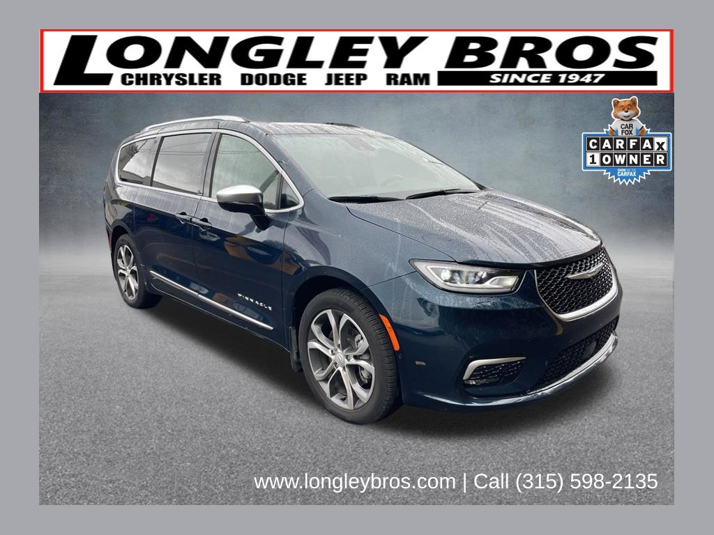 Used 2025 Chrysler Pacifica Pinnacle AWD/4WD image 1