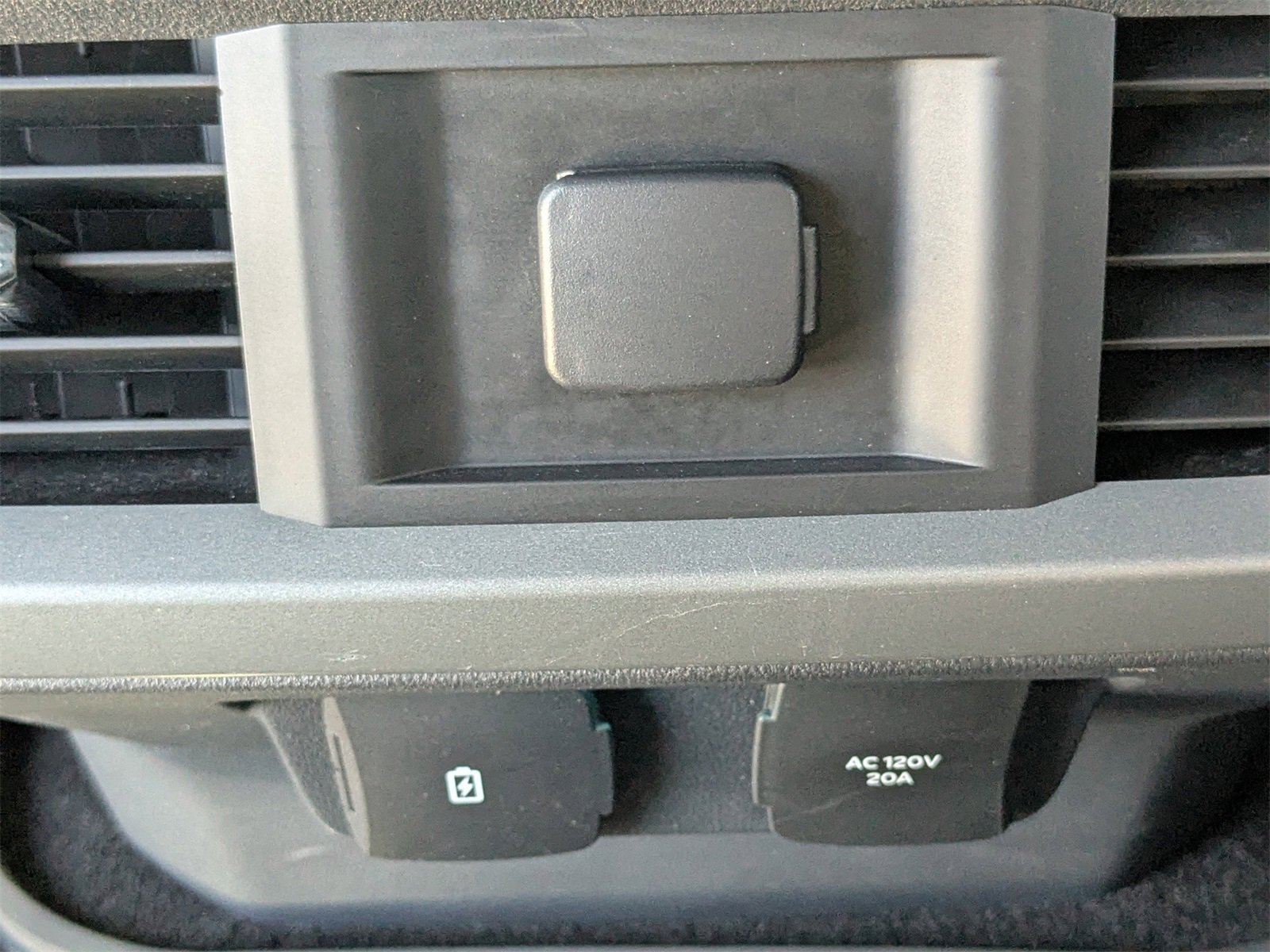 Used 2021 Ford F150 XLT w/ Equipment Group 302A High image 15