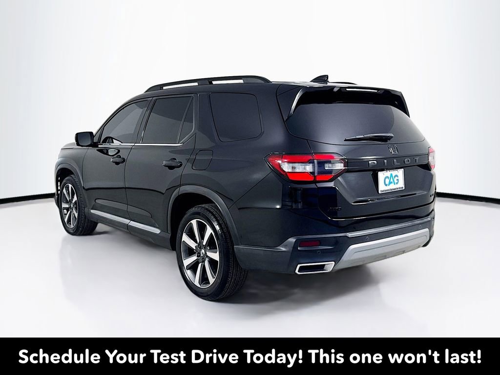 Used 2023 Honda Pilot Elite image 6