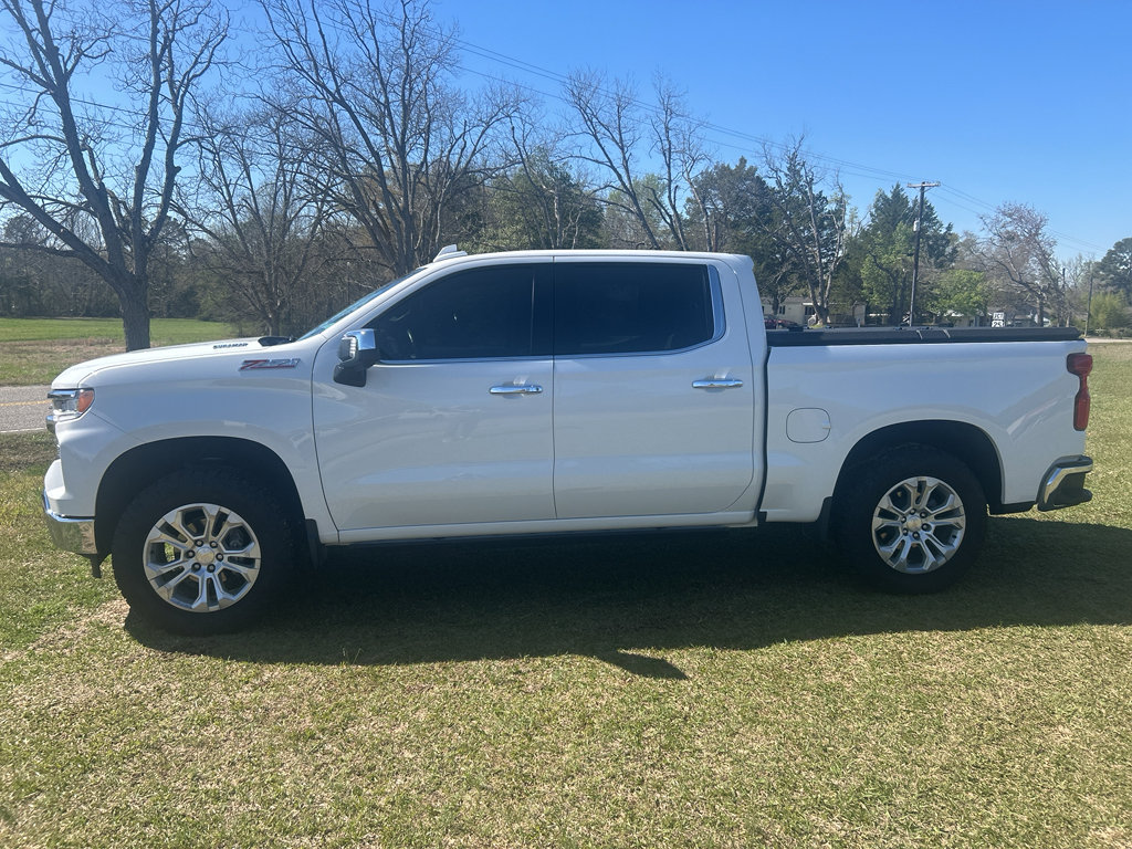 Used 2023 Chevrolet Silverado 1500 LTZ w/ Technology Package image 9