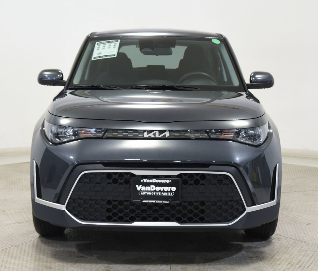 Used 2025 Kia Soul LX w/ LX Technology Package FWD image 5