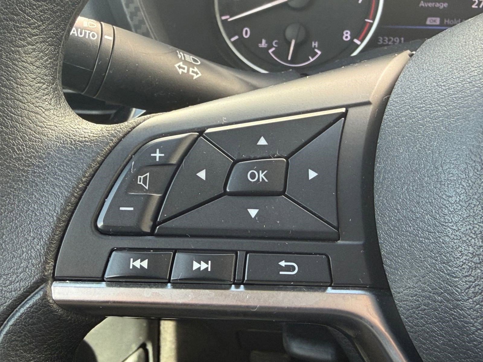 Used 2024 Nissan Sentra SV image 17