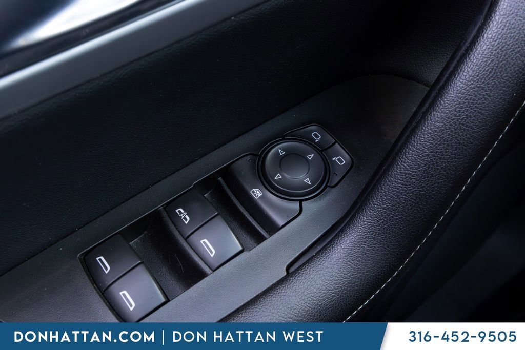 Used 2025 Chevrolet Blazer LT AWD/4WD image 12