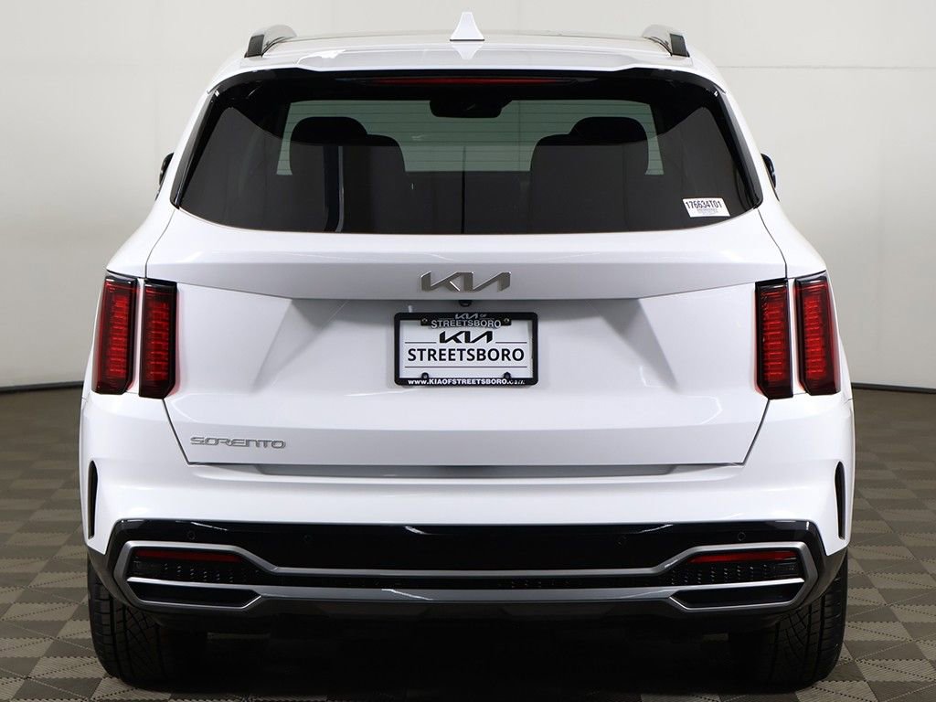 Used 2023 Kia Sorento EX w/ Panoramic Sunroof Package FWD image 14