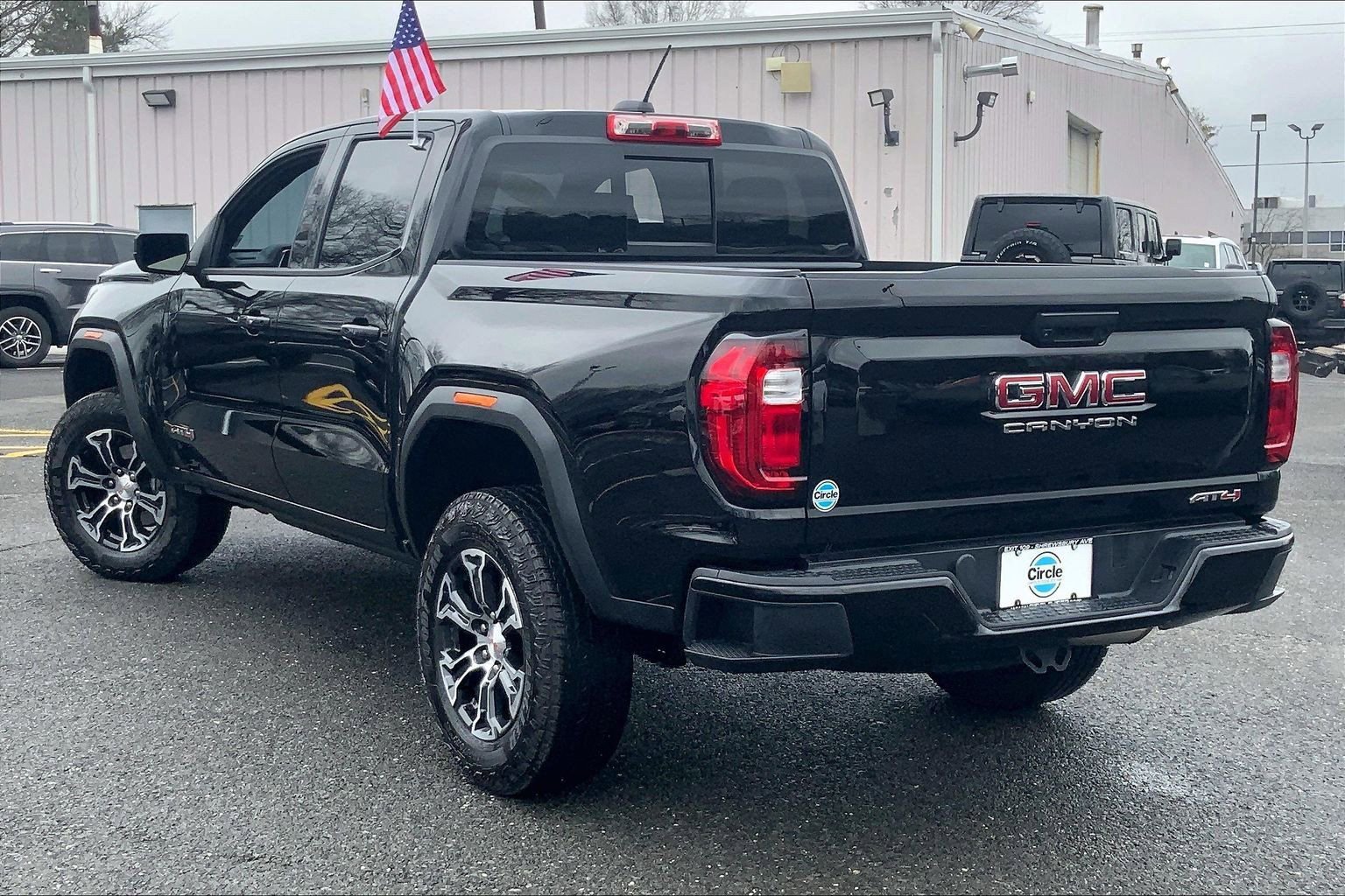 Used 2024 GMC Canyon AT4 AWD/4WD image 11