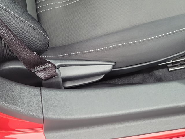 Used 2025 MAZDA MX-5 Miata Sport RWD image 7