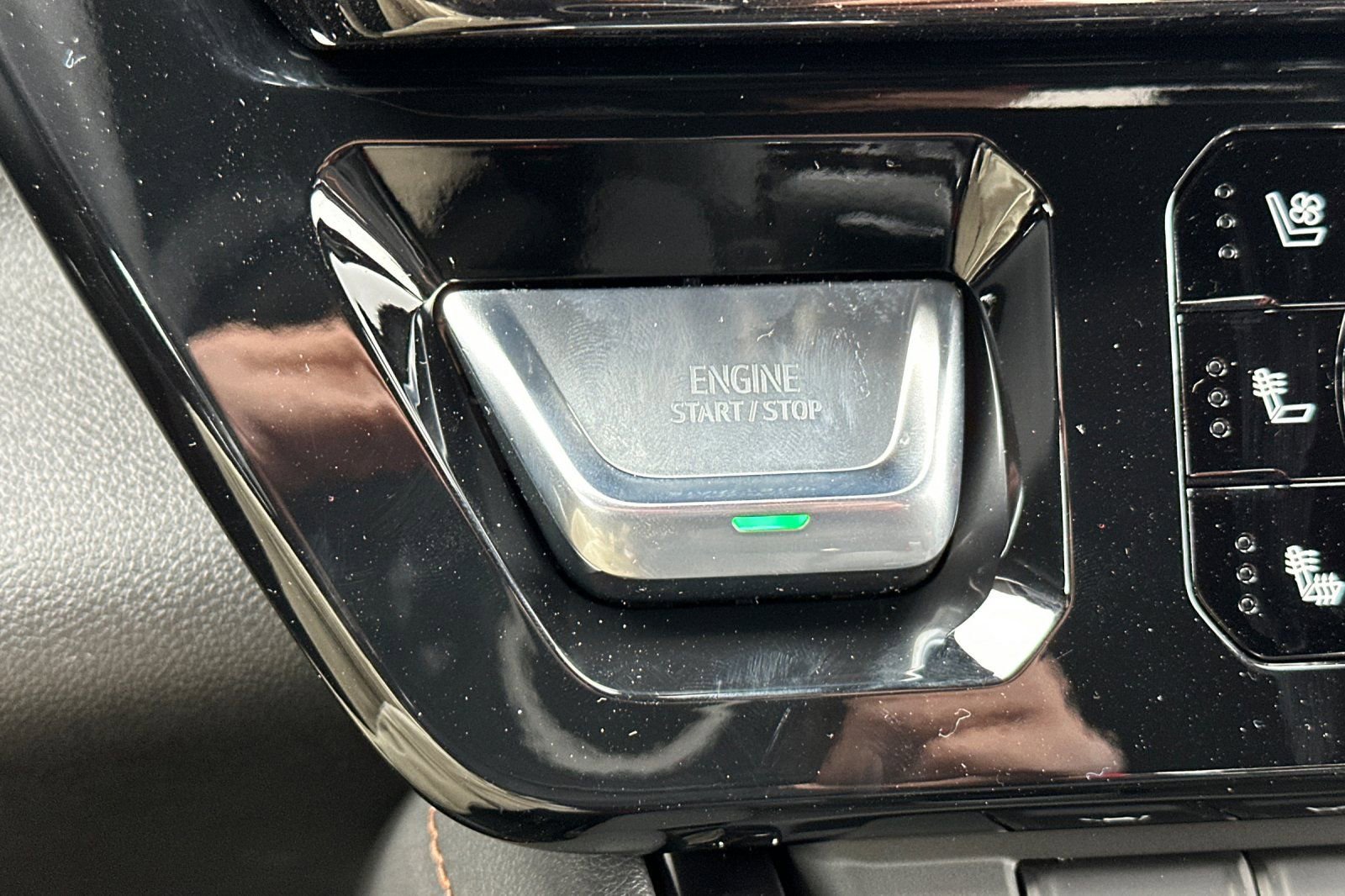 New 2026 GMC Sierra 1500 AT4 image 23