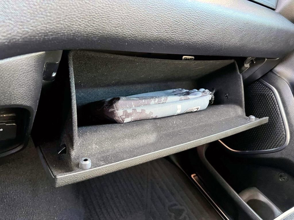 Used 2019 RAM 1500 Laramie image 31