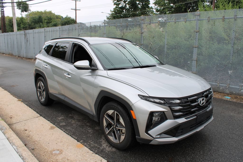 Used 2025 Hyundai Tucson SEL FWD image 4