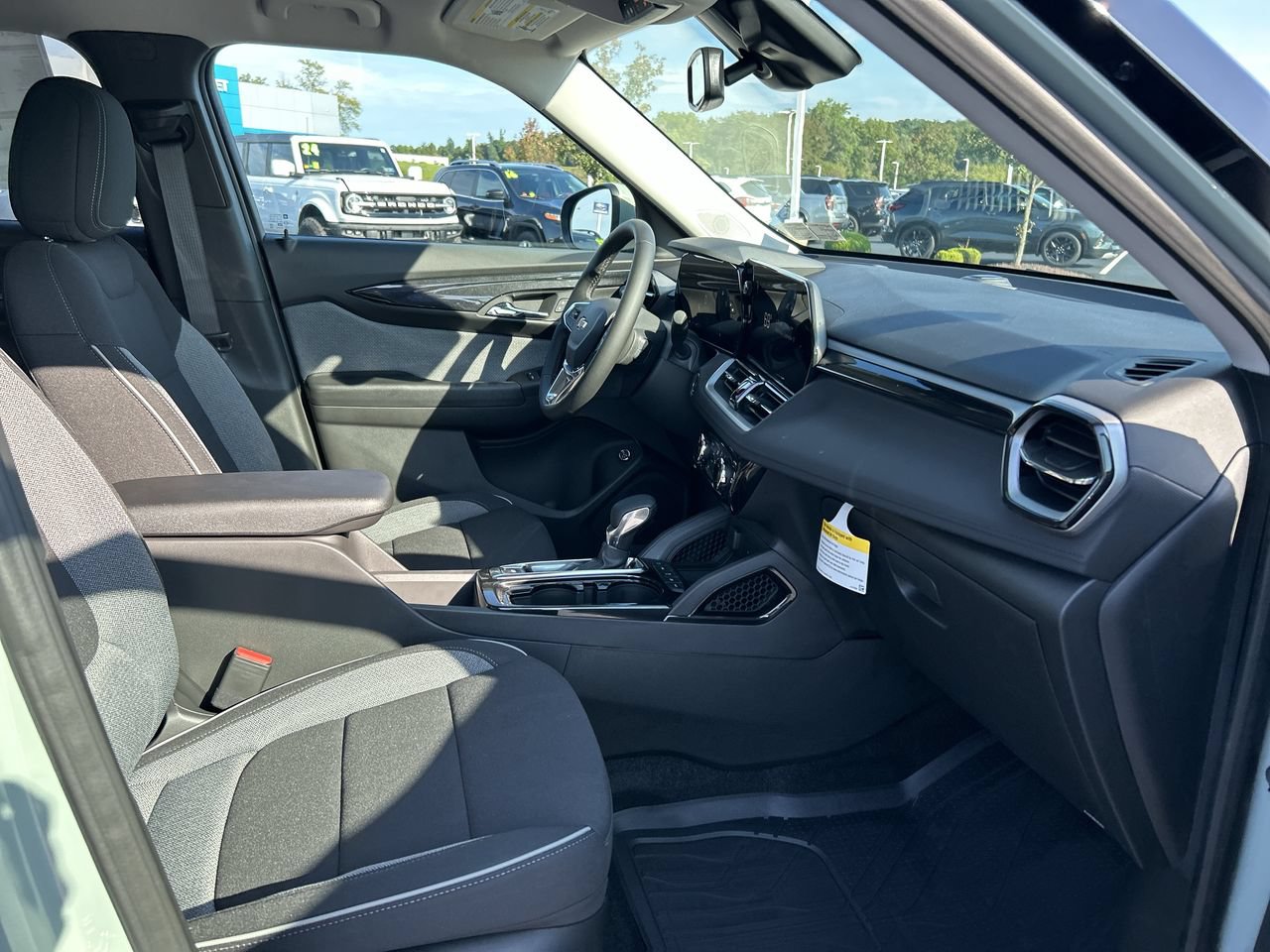 New 2026 Chevrolet TrailBlazer LT w/ Convenience Package AWD/4WD image 13