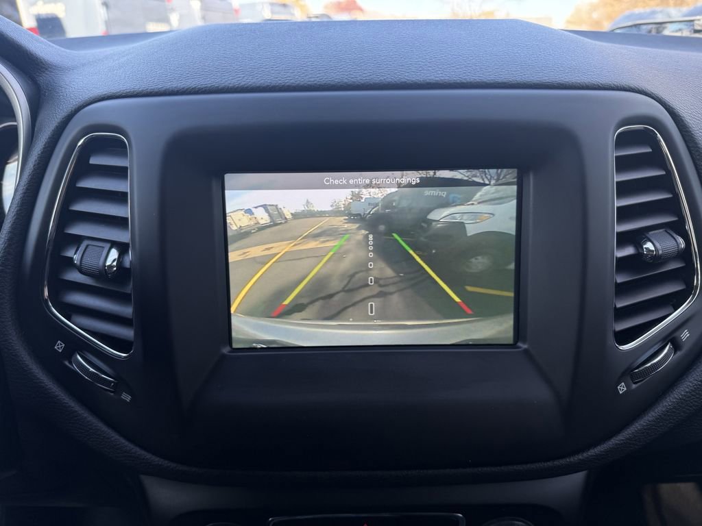 Used 2019 Jeep Compass Latitude w/ Cold Weather Group image 19