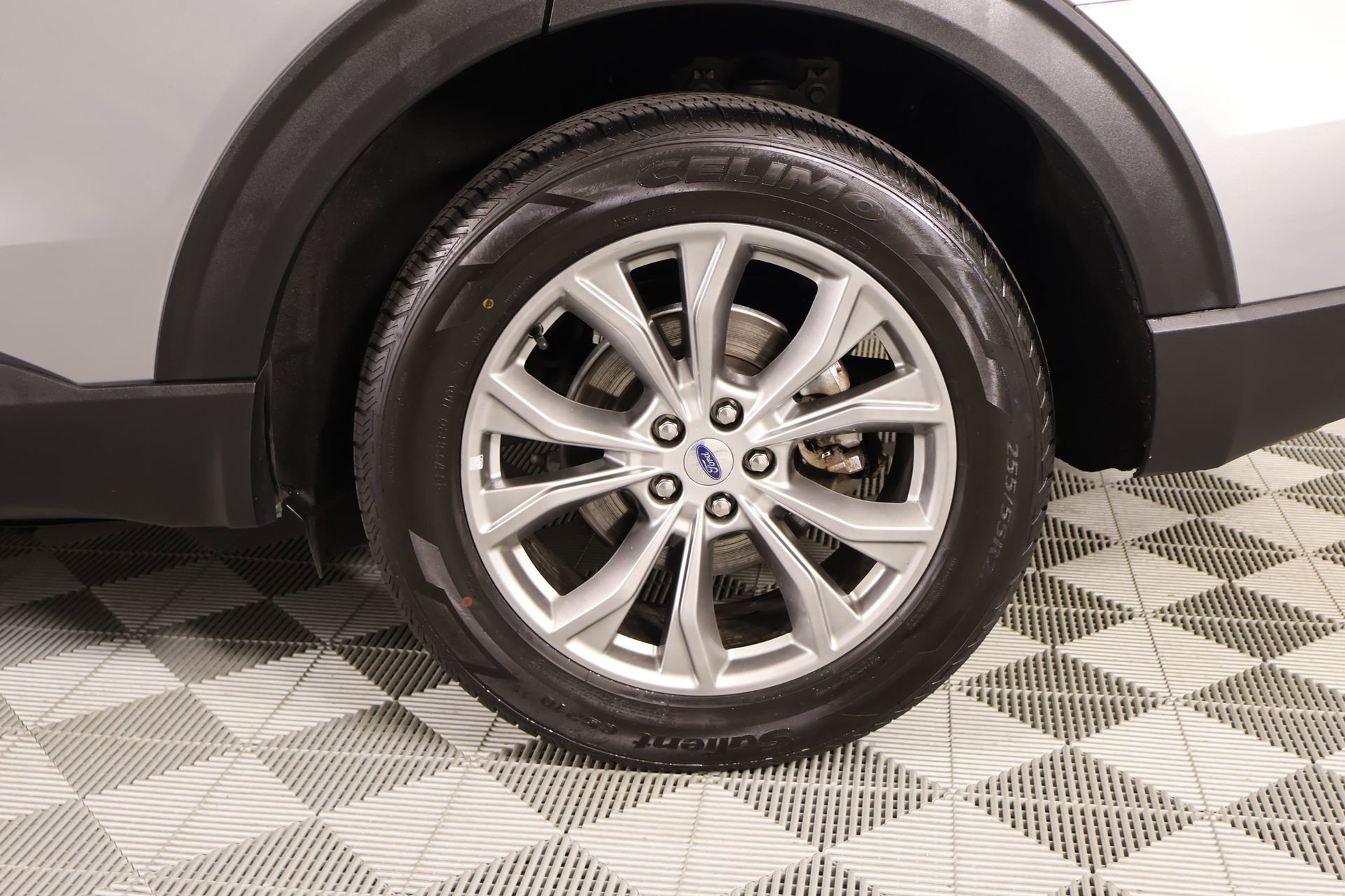 Used 2023 Ford Explorer Limited image 20