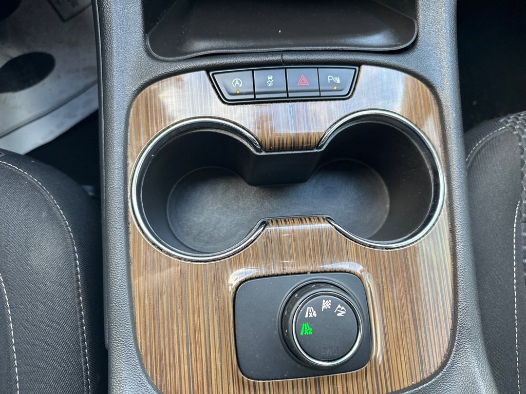 Used 2020 GMC Acadia SLE image 20