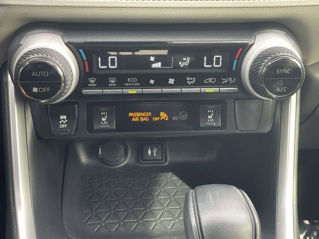 Used 2019 Toyota RAV4 XLE w/ Convenience Package image 37