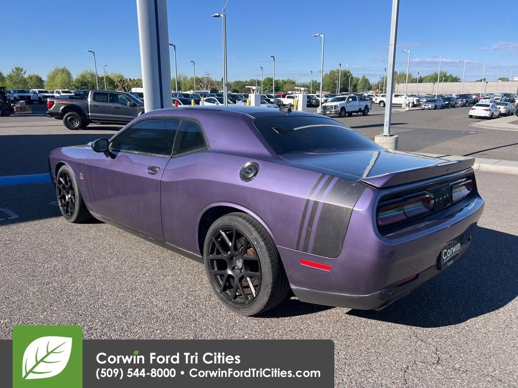 Used 2015 Dodge Challenger R/T Scat Pack w/ Leather Interior Group RWD image 11