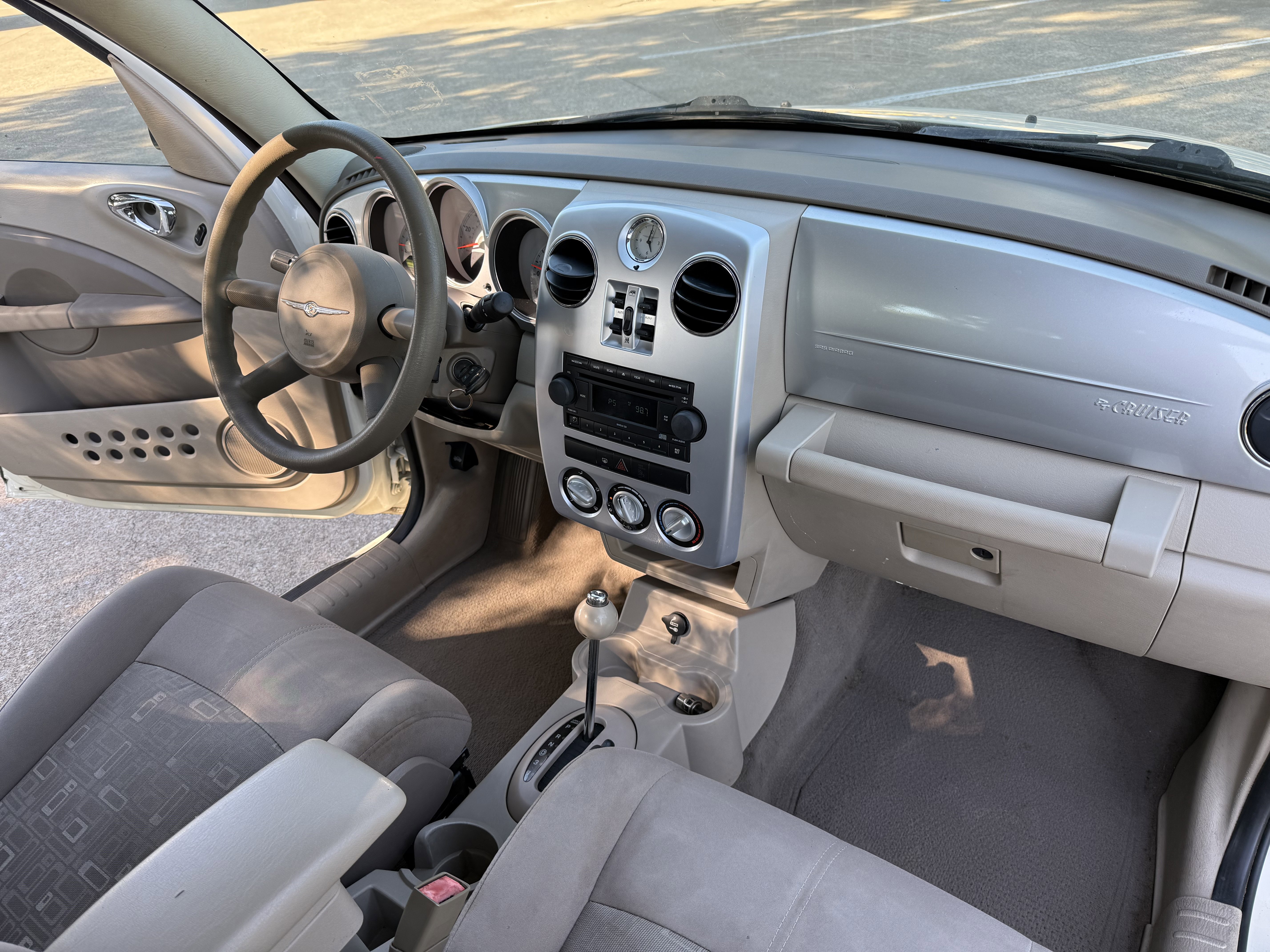 Used 2006 Chrysler PT Cruiser Touring FWD image 13