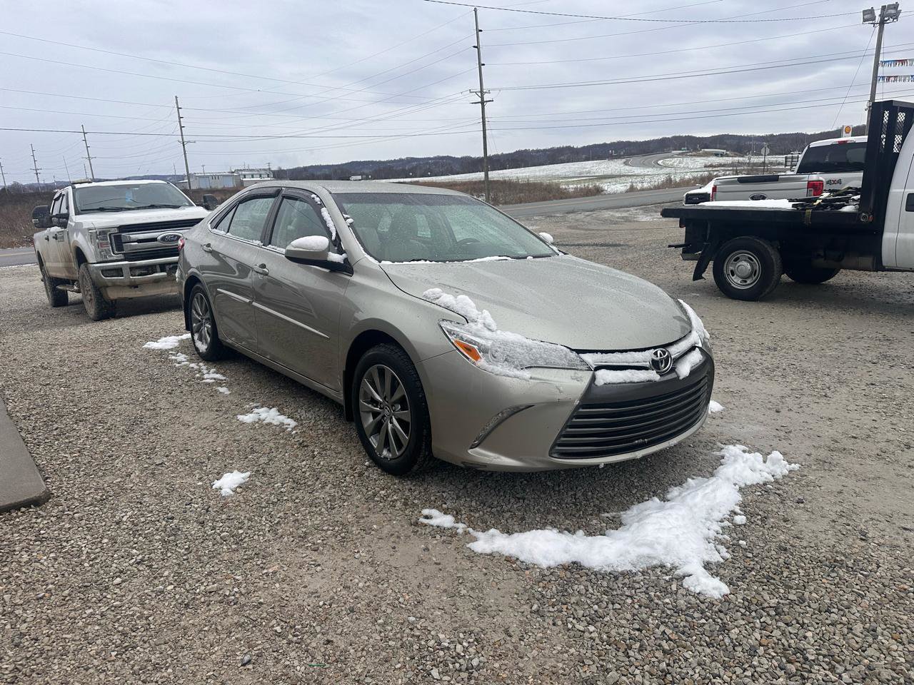 Used 2016 Toyota Camry XLE FWD image 4