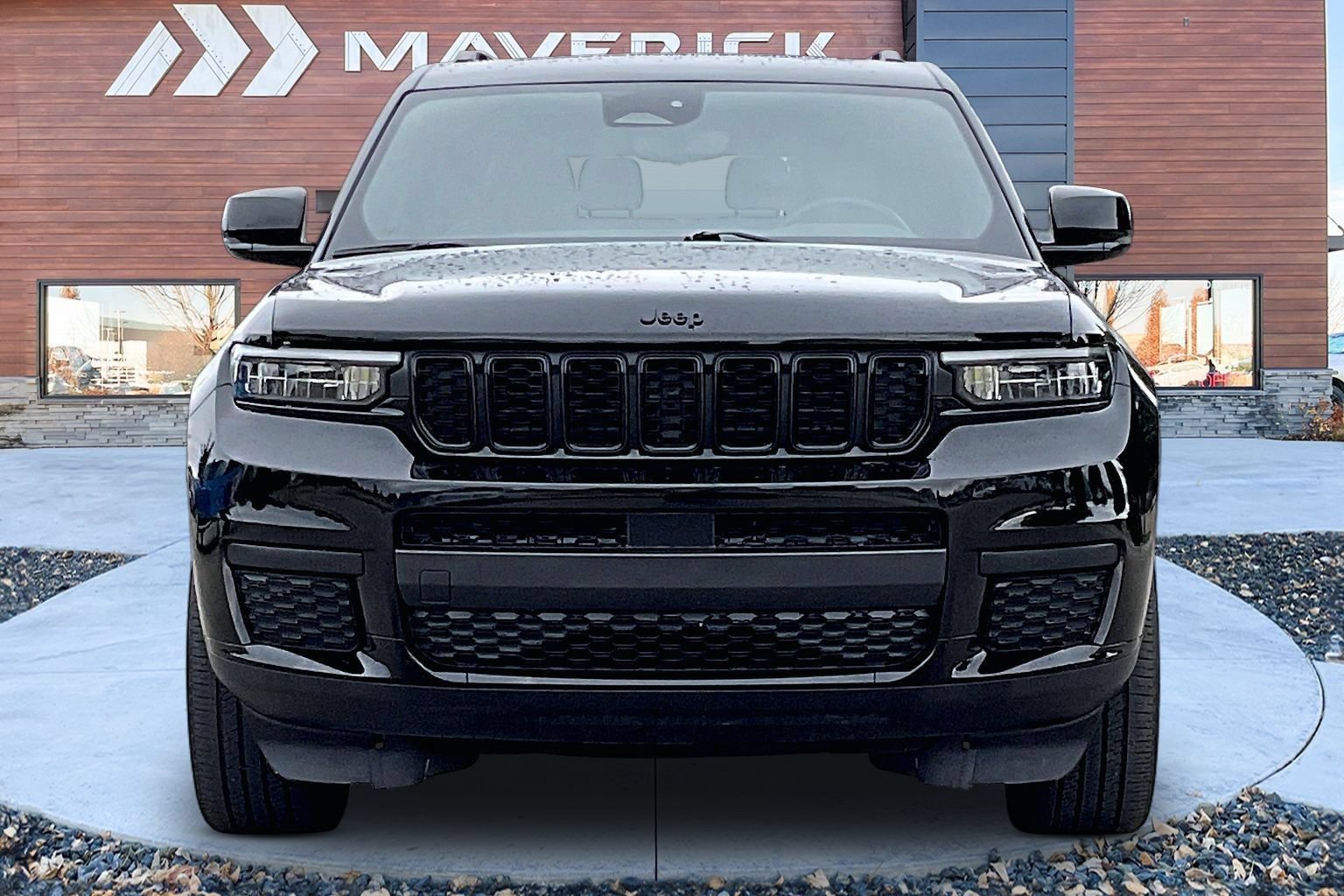 Used 2021 Jeep Grand Cherokee L Laredo AWD/4WD image 2