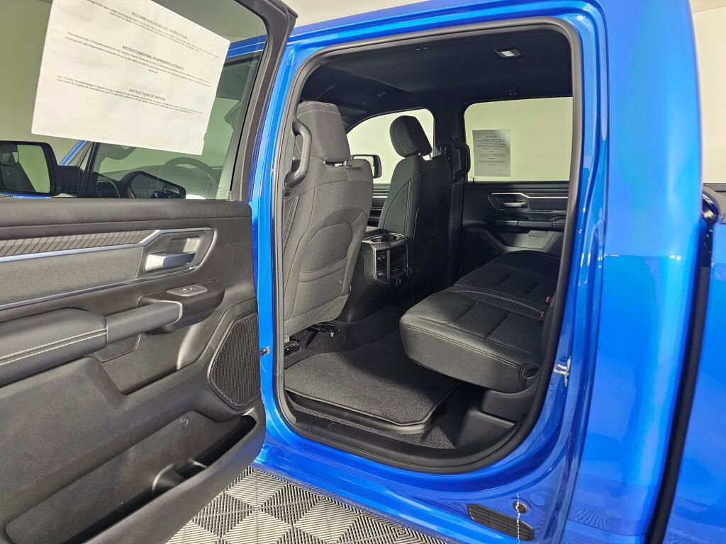 New 2026 RAM 1500 Big Horn AWD/4WD image 32