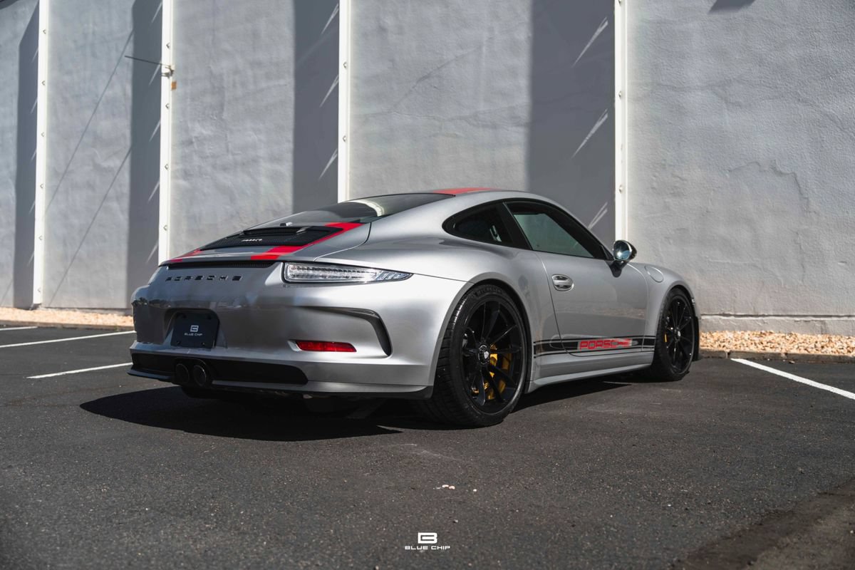 Used 2016 Porsche 911 R RWD image 28