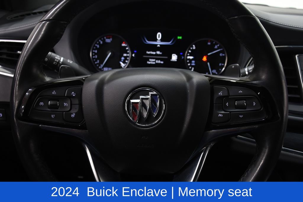 Used 2024 Buick Enclave Premium image 11
