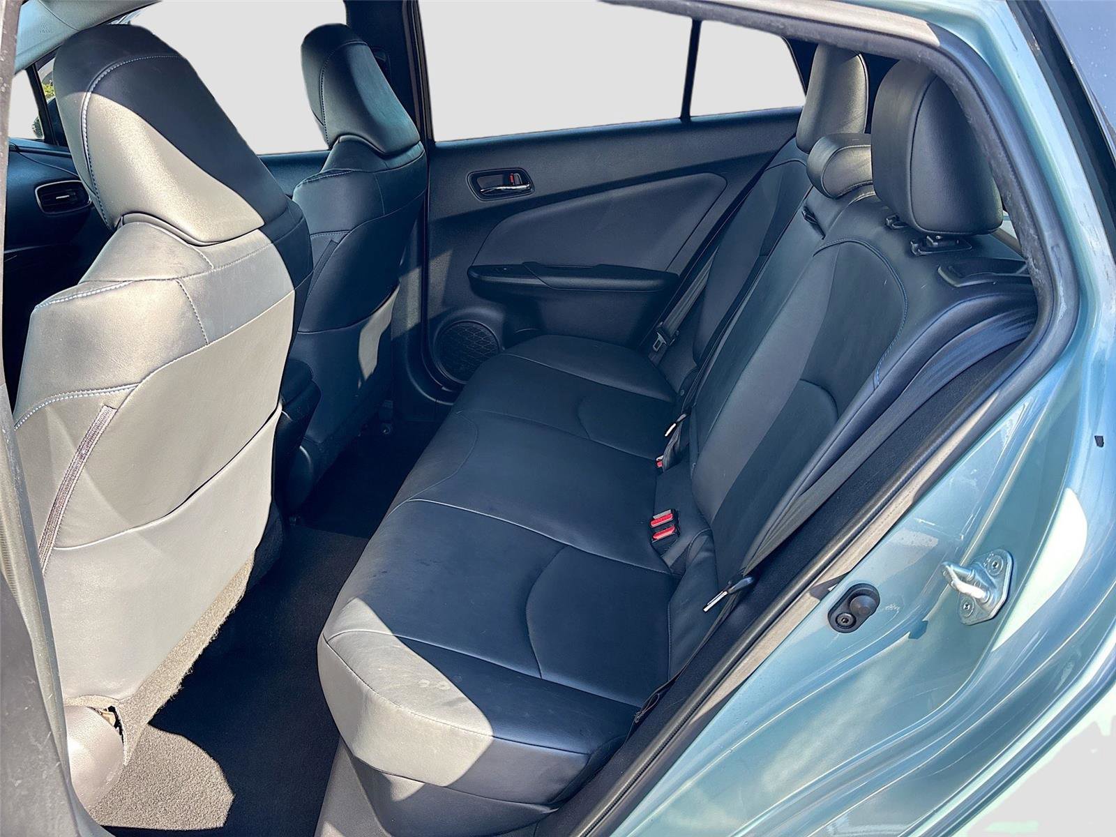 Used 2018 Toyota Prius Four Touring image 26