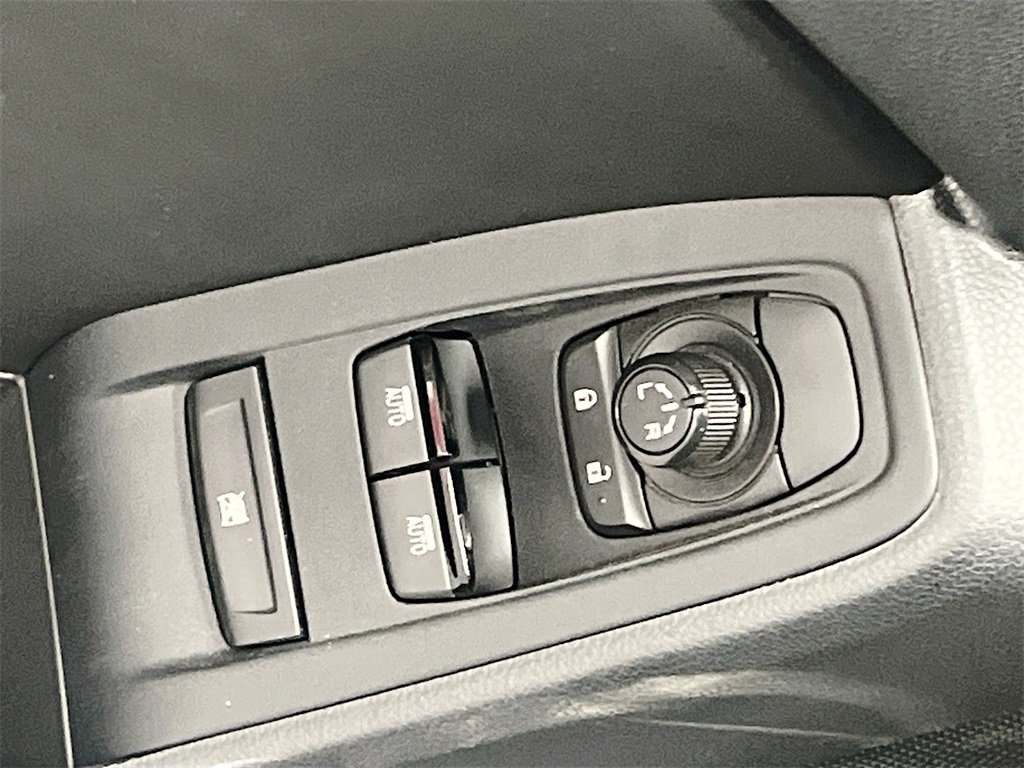 Used 2025 Toyota GR86 Premium w/ ALL Weather Mat Package (TMS) image 17