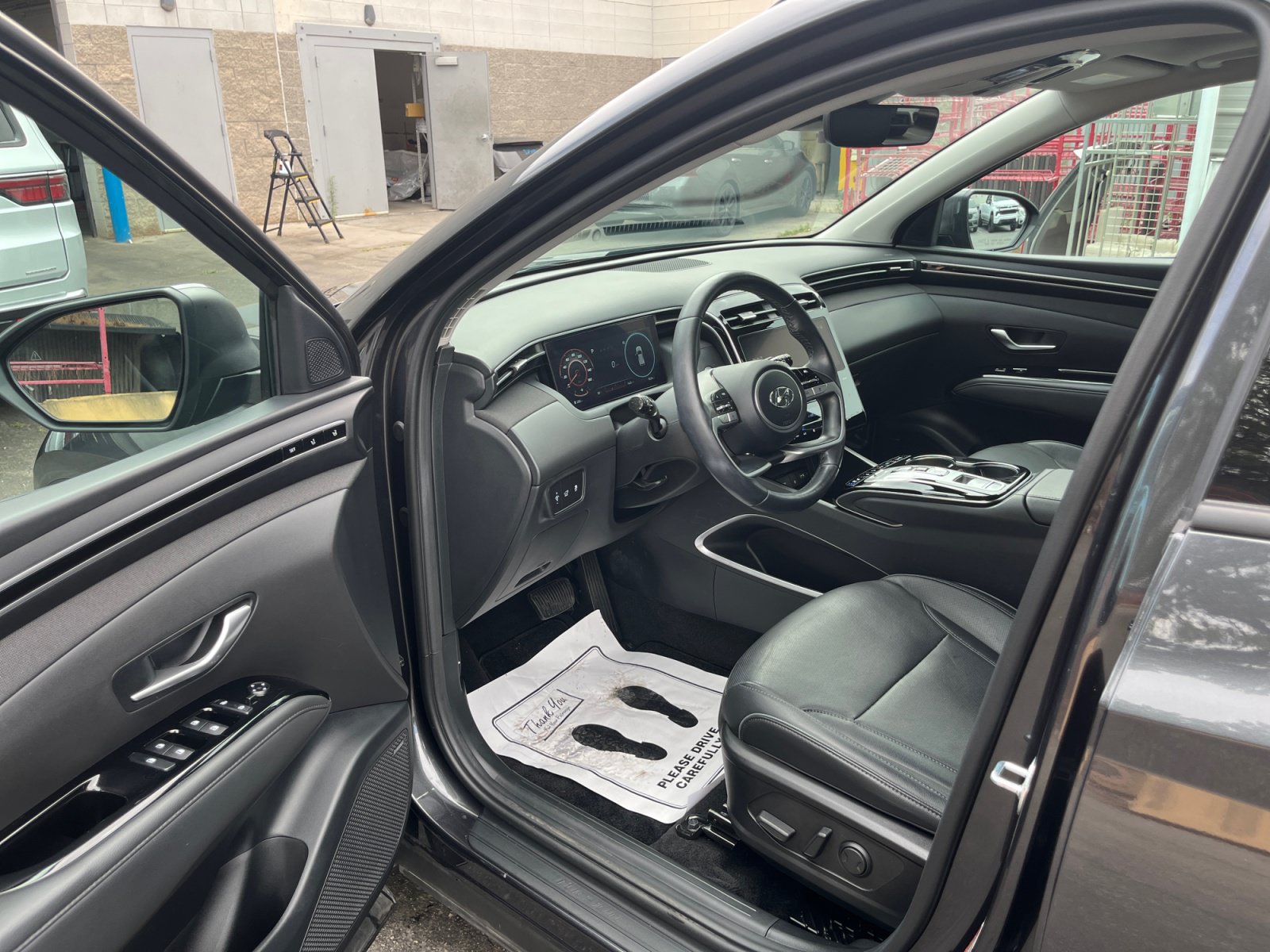 Used 2024 Hyundai Tucson Limited AWD/4WD image 10