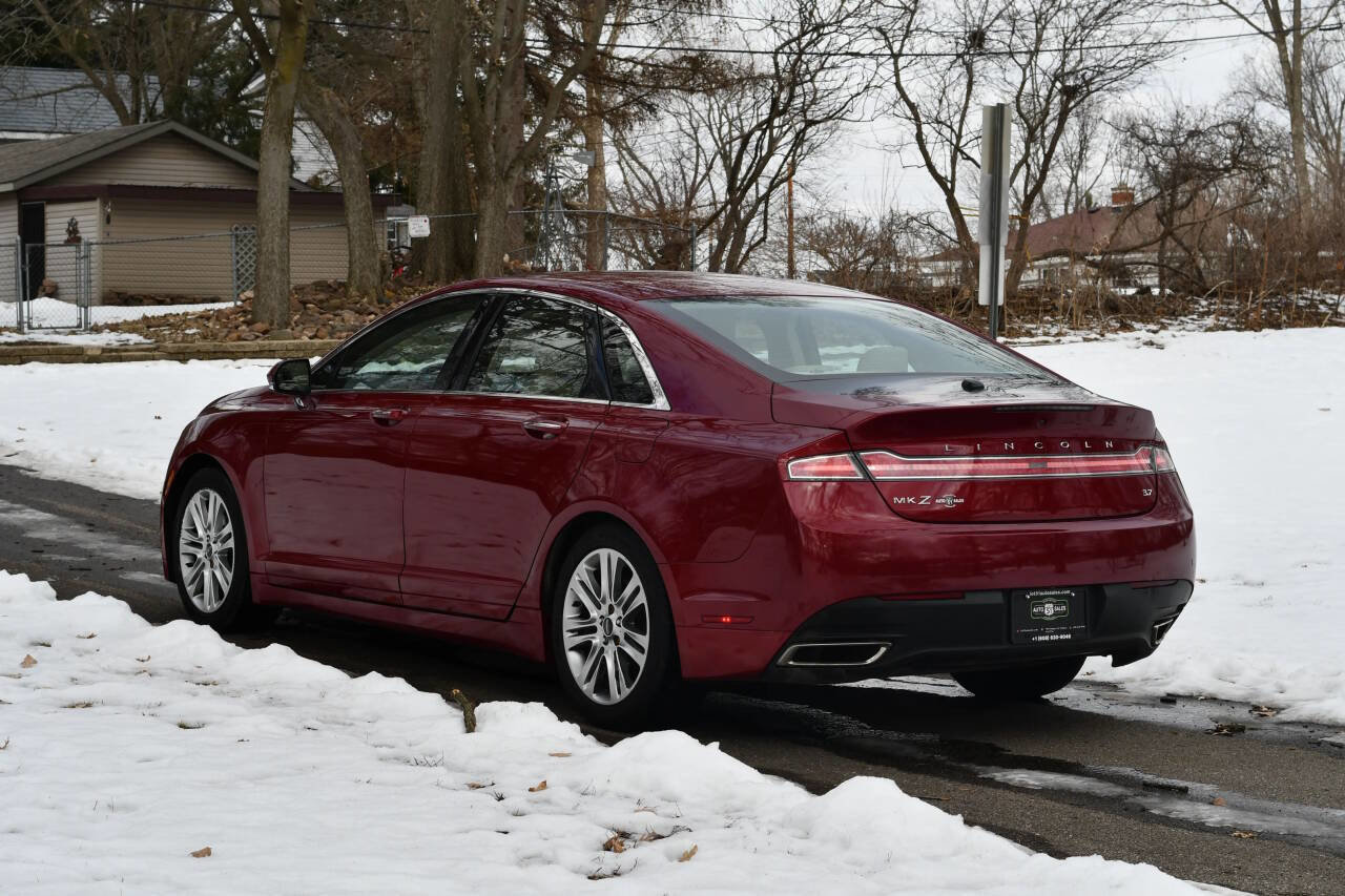 Used 2013 Lincoln MKZ Base V6 4dr Sedan FWD image 4