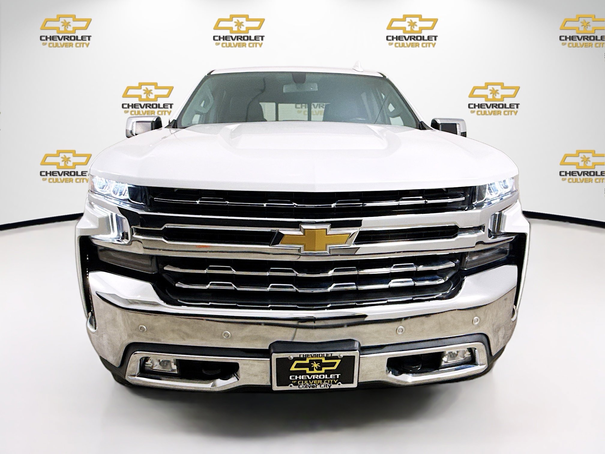 Used 2022 Chevrolet Silverado 1500 LTZ RWD image 2