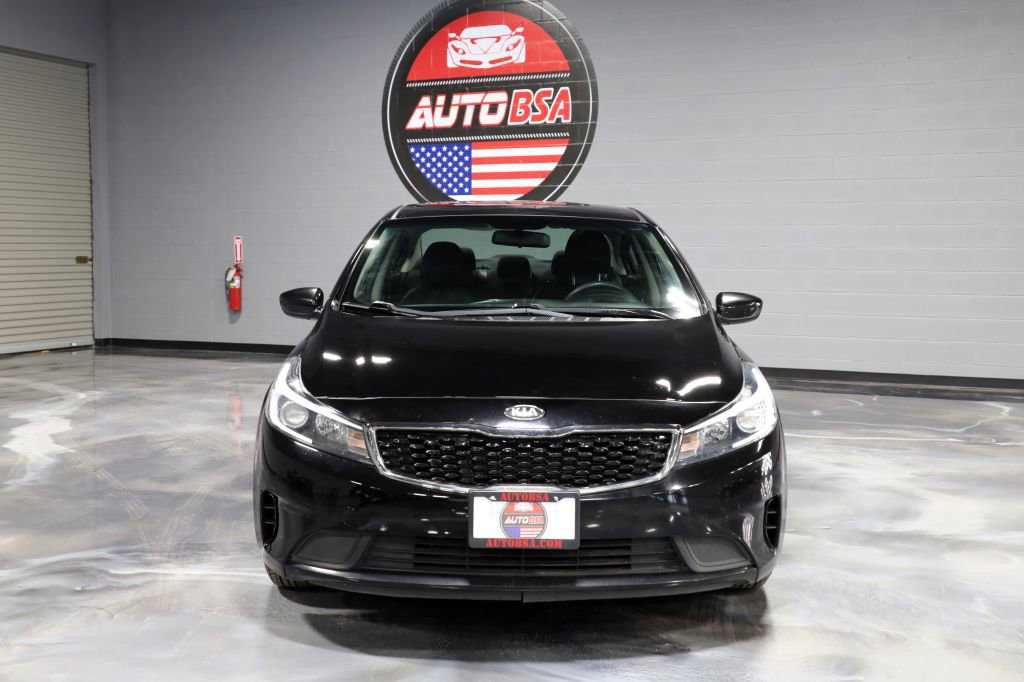 Used 2018 Kia Forte LX image 2