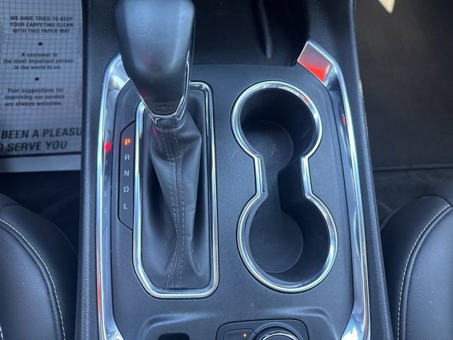 Used 2023 Chevrolet Traverse LT image 19