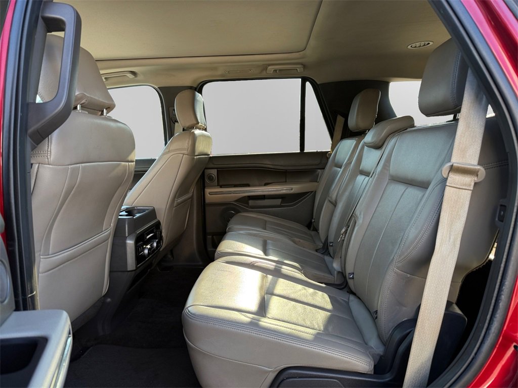 Certified 2019 Ford Expedition XLT w/ Equipment Group 202A image 15