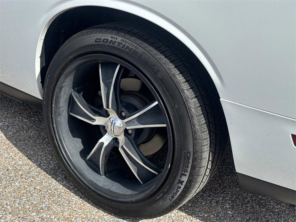 Used 2013 Dodge Challenger R/T image 5