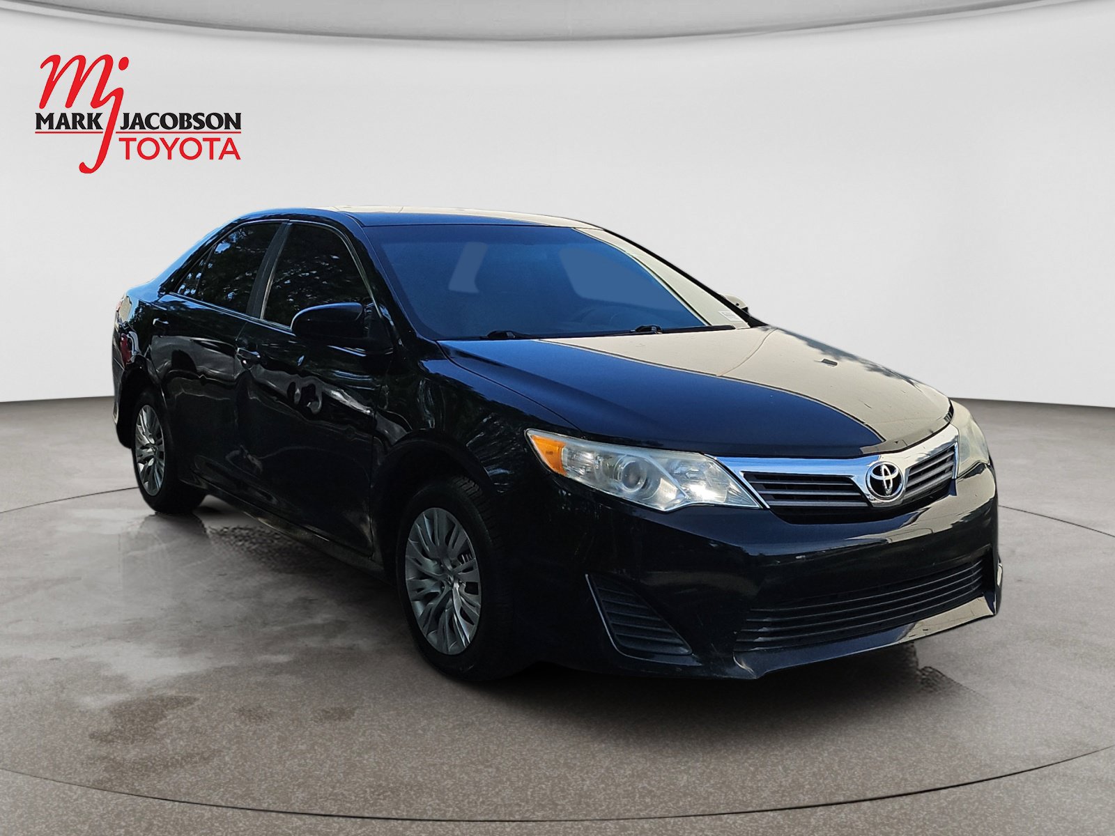 Used 2012 Toyota Camry FWD image 4