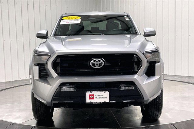 Certified 2024 Toyota Tacoma SR5 AWD/4WD image 2