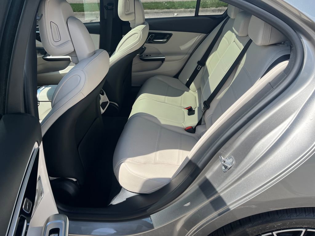 Used 2024 Mercedes-Benz C 300 4MATIC Sedan image 18