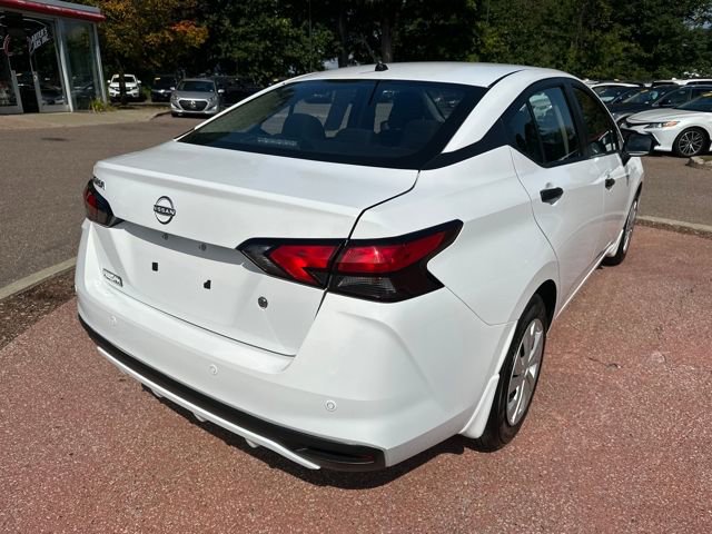 Used 2025 Nissan Versa S w/ Trunk Package image 5