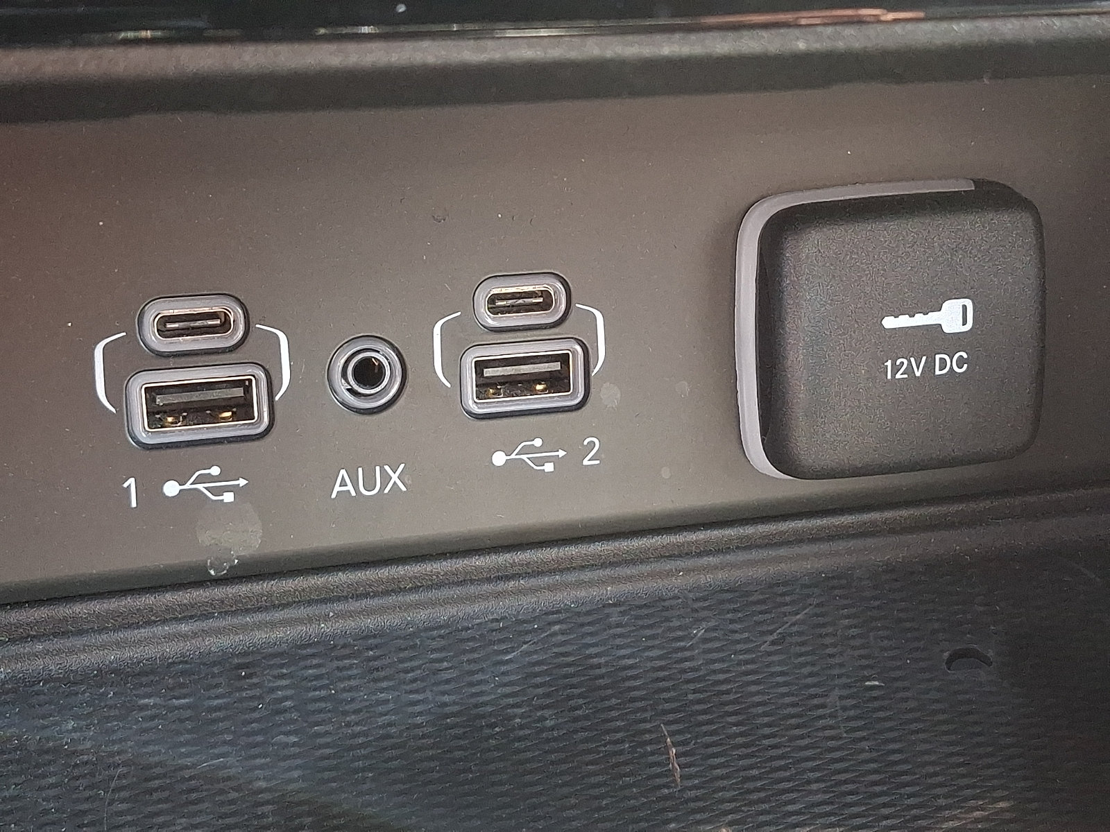 Certified 2023 Jeep Grand Cherokee Altitude AWD/4WD image 24